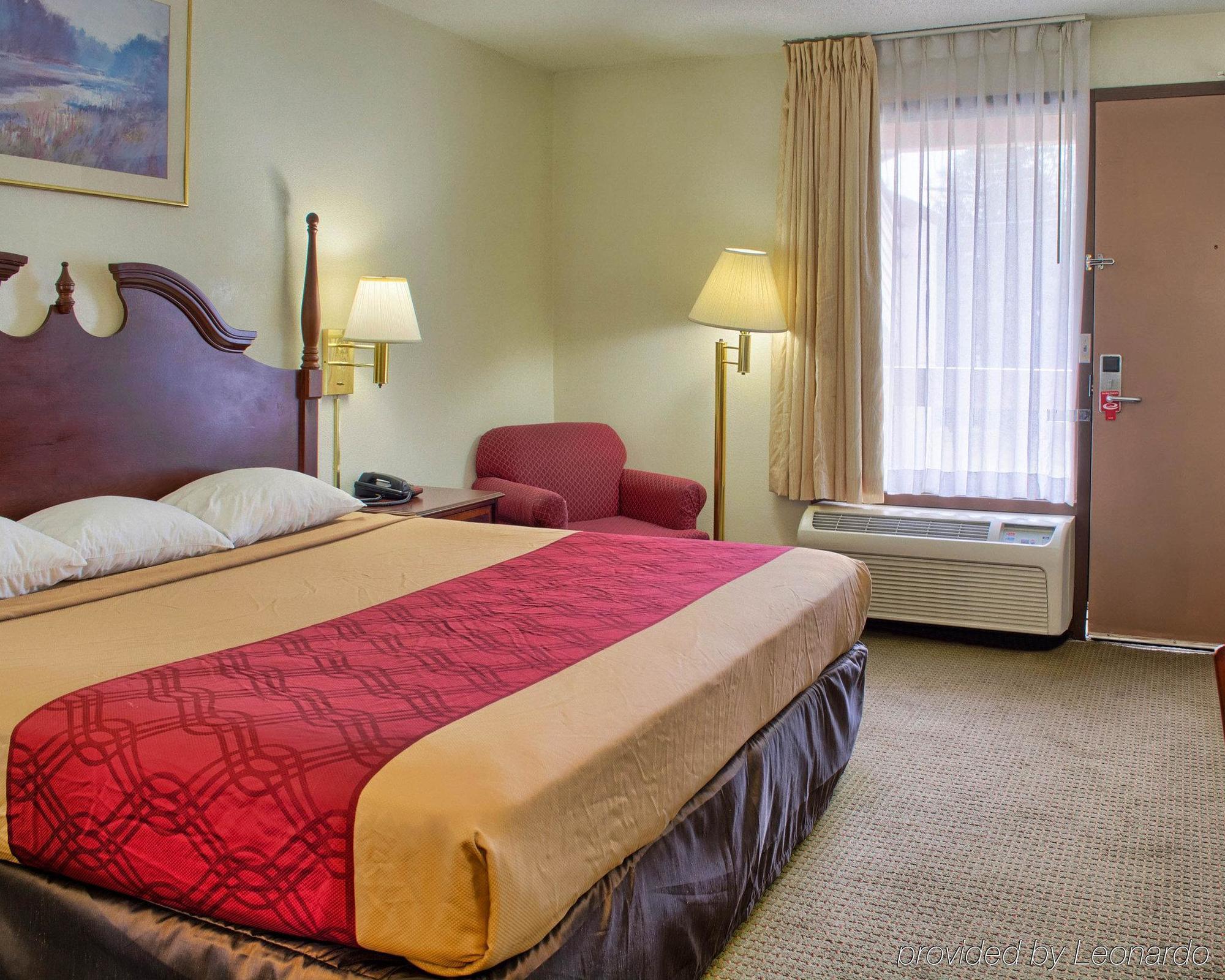 Econo Lodge Richmond Buitenkant foto